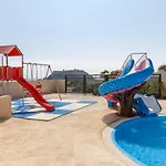 فندق Gardens Complex لينثوس