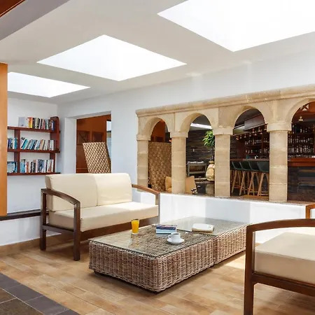 Gardens Complex فندق