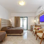Hotel Gardens Complex