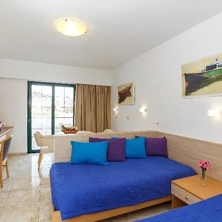 Gardens Complex 3*
