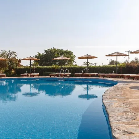 Hotel Gardens Complex 3*